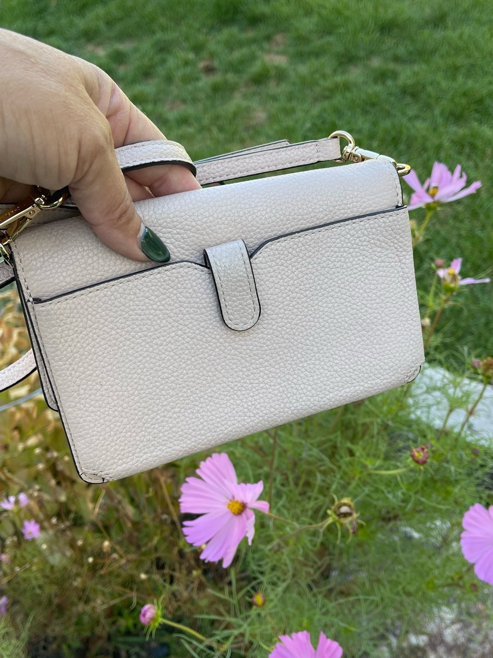 Michael Kors Pebbled Leather Light Pink Crossbody Bag - Picture 4 of 10